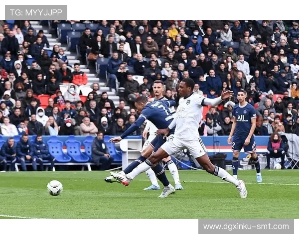 法甲球队主场球迷文化：法甲球队的主场球迷文化与氛围